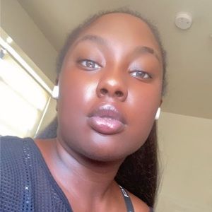 Meet your Posher, Sylvia